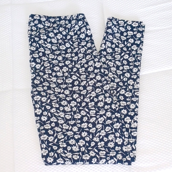 ☀️Bundle of 2 - Old Navy Floral Print Leggings - Picture 2 of 11